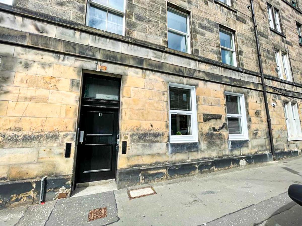 Desirable 2 Bed Apt Near Edinburgh Castleアパートメント エクステリア 写真